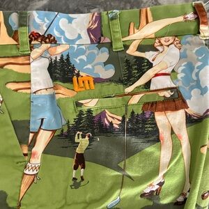 Loudmouth Retro Pop Art Golf Shorts.
